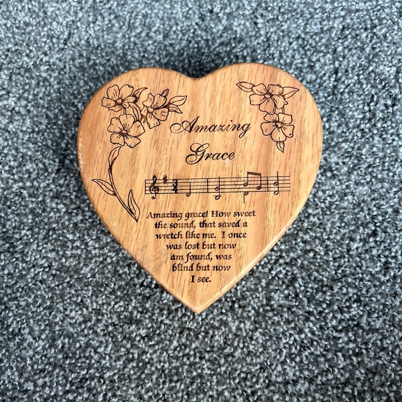 Amazing Grace Musical Jewelry Box In Working Condition 2004 - Picture 1 of 9